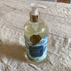🪞 NEW Luxury ocean breeze hand wash 16.9 fl oz